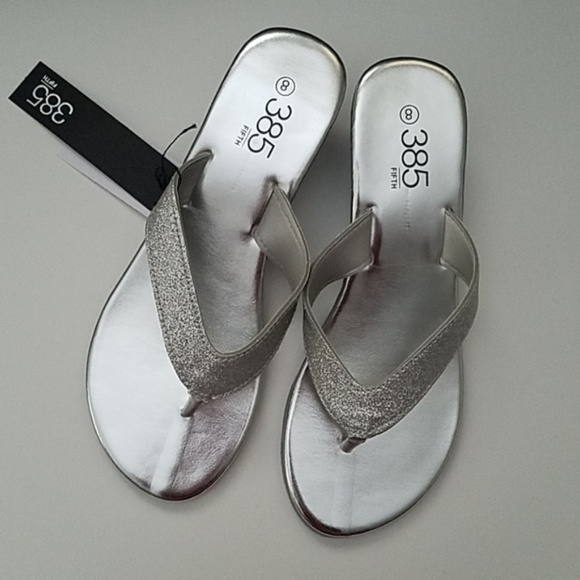 385 Fifth Silver Glitter Sandal - Picture 3 of 7